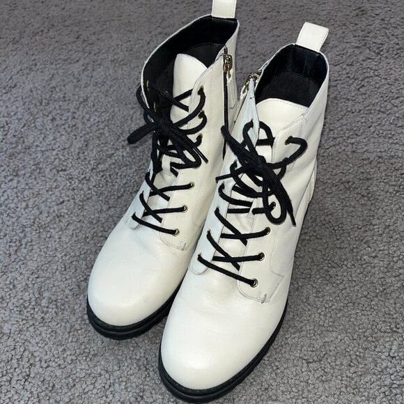 Cole Haan Camea Waterproof Combat Boots Ivory Lace Up Lug Sole - EUC - Women's 9 - Picture 1 of 10
